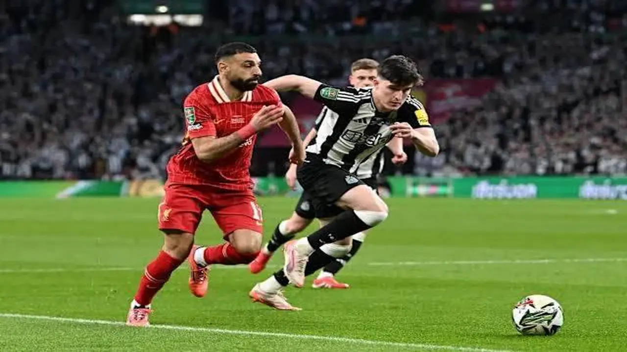 صدام الدوري الإنجليزي.. ليفربول ونيوكاسل يترقبان موعد المواجهة والقنوات المجانية الناقلة